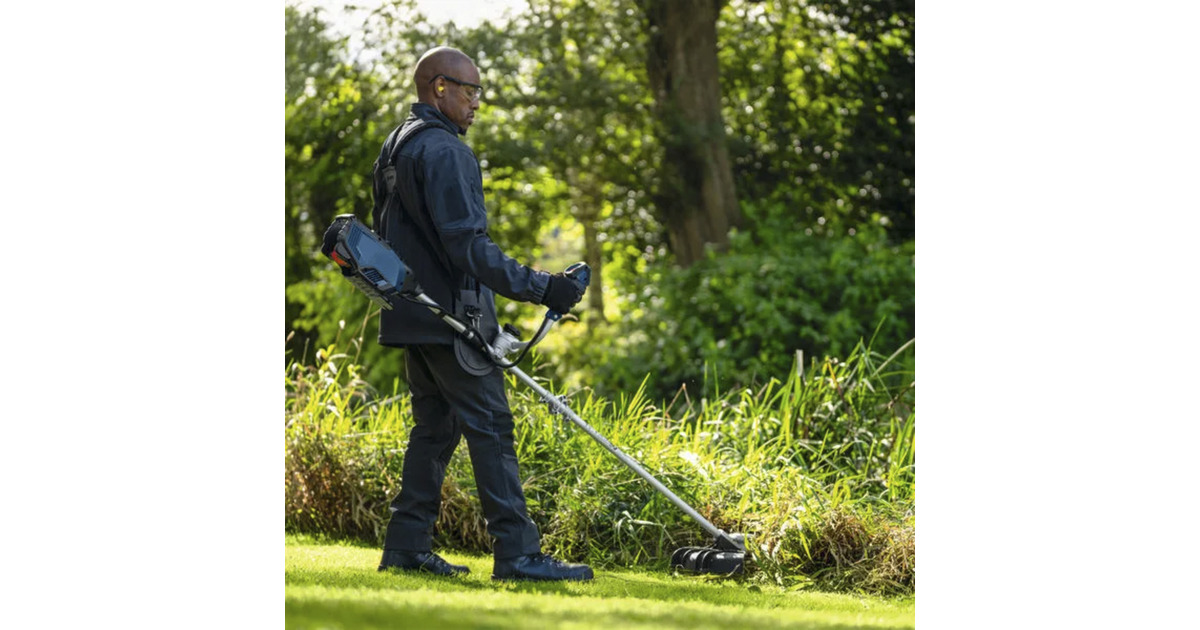 Bosch GFR 18V-23 Akku-Freischneider 18 V | Wertheimer Online-Shop | Schneidgeräte Bosch GFR 18V-23 Akku-Freischneider 18 V | Wertheimer Online-Shop | Schneidgeräte