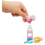 MGA Entertainment Yummiland Lip Gloss Doll: Mystery Color Change - Phoebe Frappe, Puppe 