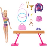 Mattel Barbie Turnspaß-Spielset, Puppe mit mehr als 10 Zubehörteilen und Drehfunktion