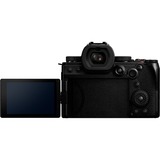 Panasonic Lumix DC-S5IIXK Kit (20-60mm f3.5-5.6), Digitalkamera inkl. LUMIX S Ultra-Weitwinkelzoom 20-60 mm F3.5-5.6 (S-R2060)