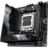 ASUS ROG STRIX X670E-I GAMING WIFI, Mainboard schwarz/silber