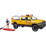 bruder 02506 RAM 2500 Power Wagon Life Guard, Modellfahrzeug gelb/schwarz, Inkl. Figur, Stand Up Paddle und Light & Sound Modul