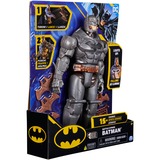 Spin Master Batman 30 cm Deluxe-Actionfigur mit Schlag- und Wurffunktion, Spielfigur 5 Ausrüstungsgegenstände, Licht- und Soundeffekte