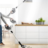Bosch Serie | 8 Unlimited   BBS812AM, Stielstaubsauger weiß/schwarz