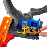 Hot Wheels City Angriff der Fledermaus Spielset mit Spielzeugauto im Maßstab 1:64, Rennbahn 