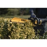 DEWALT Akku Heckenschere DCMHT562P1-QW, 18Volt gelb/schwarz, 1 x 18V XR 5,0Ah, Ladegerät