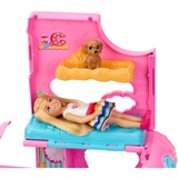 Mattel Barbie Chelsea 2-in-1 Camper, Spielfahrzeug mit 1 Puppe, 2 Haustieren und 15x Zubehör