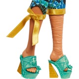 Mattel Monster High Monsterfest Cleo De Nile, Puppe mit Bandposter und Zubehör