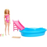 Mattel Barbie Pool mit Puppe mit Pool, Rutsche, Handtuch und Accessoires