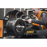 DEWALT Akku-Kombopack DCK200MM2T, 18Volt, im McLaren Design, Werkzeug-Set schwarz/gelb, 2x Li-Ion XR Akku 4Ah, in T STAK Box II, Akku-Schlagbohrschrauber + Akku-Schlagschrauber