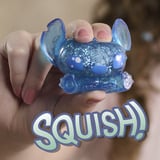 Just Play Disney Stitch Squish-A-Stitch Sammelfiguren, Spielfigur sortierter Artikel, eine Figur