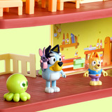 Moose Toys Bluey Ultimate Lights & Sound Playhouse Mega Set, Spielgebäude 