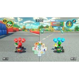 Nintendo Switch (OLED-Modell), Spielkonsole weiß, inkl. Mario Kart 8 Deluxe
