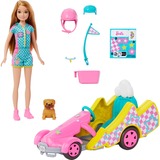 Mattel Barbie Stacie Go-Kart, Puppe mit Hündchen, Zubehör und Stickerbogen