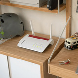 FRITZ! Box 6850 5G V2 5G, Mobile WLAN-Router 