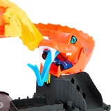 Hot Wheels City Pizza-Kobra-Angriff-Spielset mit Spielzeugauto im Maßstab 1:64, Rennbahn inkl. 1 Spielzeugauto