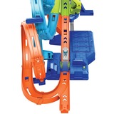 Hot Wheels 4-Loopings Crash Gefahr Trackset, Rennbahn mit batteriebetriebenem Beschleuniger und 1 Auto